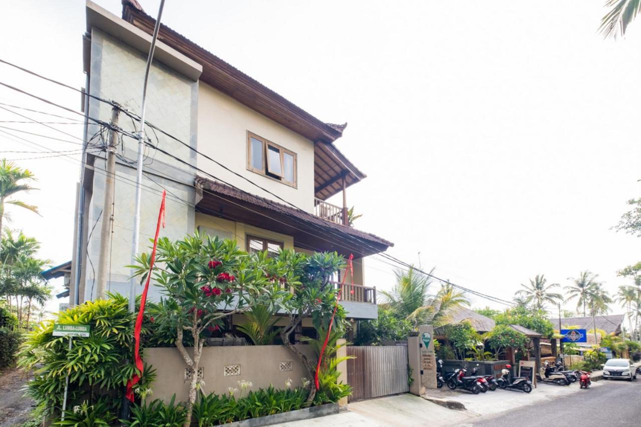 The Point Surfcamp Bali Hotel Pulukan Exterior photo