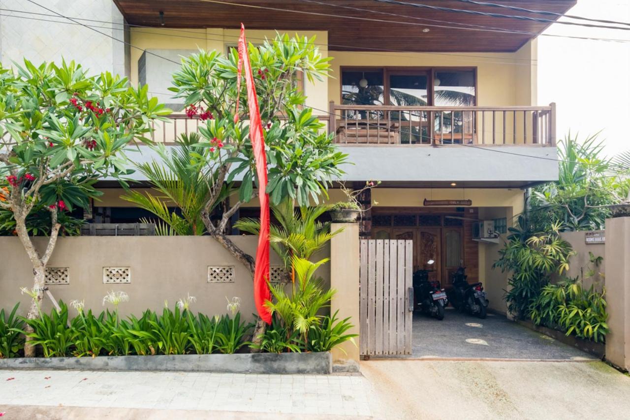The Point Surfcamp Bali Hotel Pulukan Exterior photo