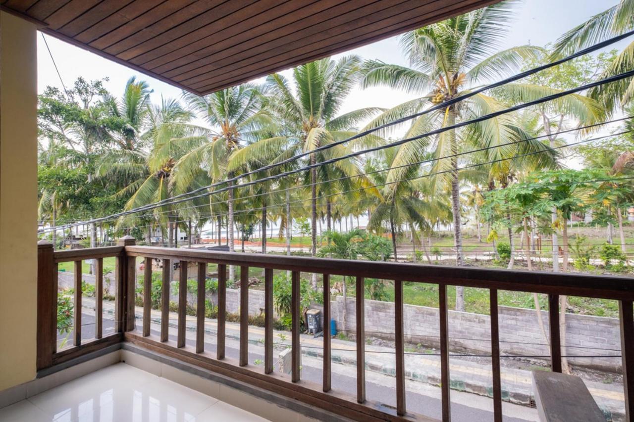 The Point Surfcamp Bali Hotel Pulukan Exterior photo