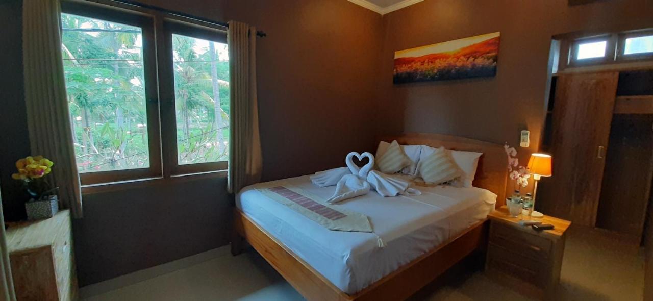 The Point Surfcamp Bali Hotel Pulukan Exterior photo